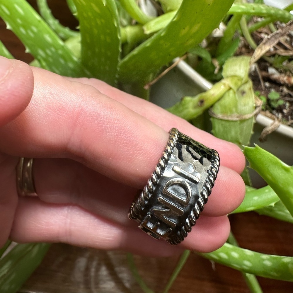 Fendi ring Authentic - Picture 6 of 12